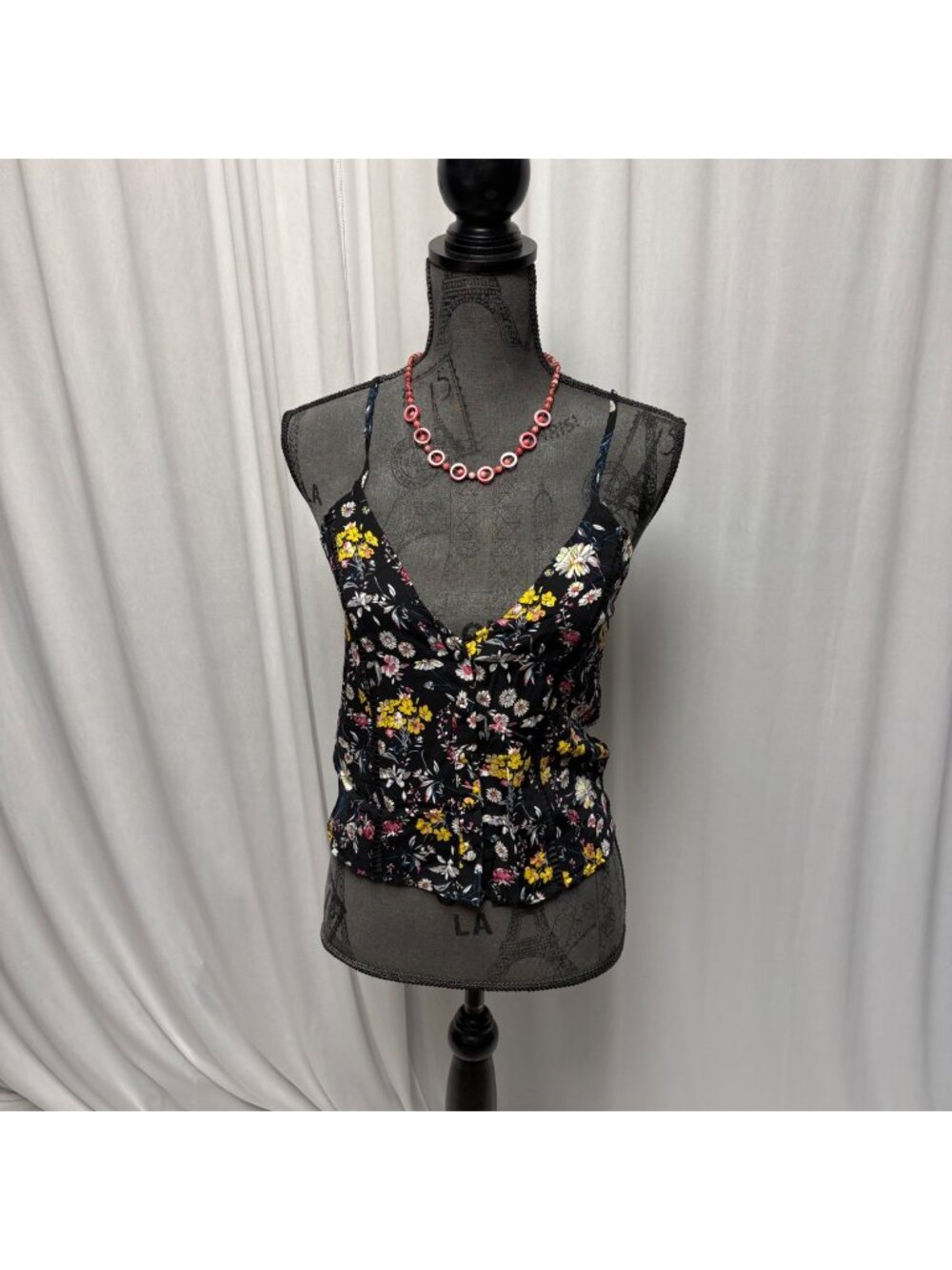 One Way Floral Cami Top Womens Size 8 Black Boho Buttoned Sheer Accents NEW